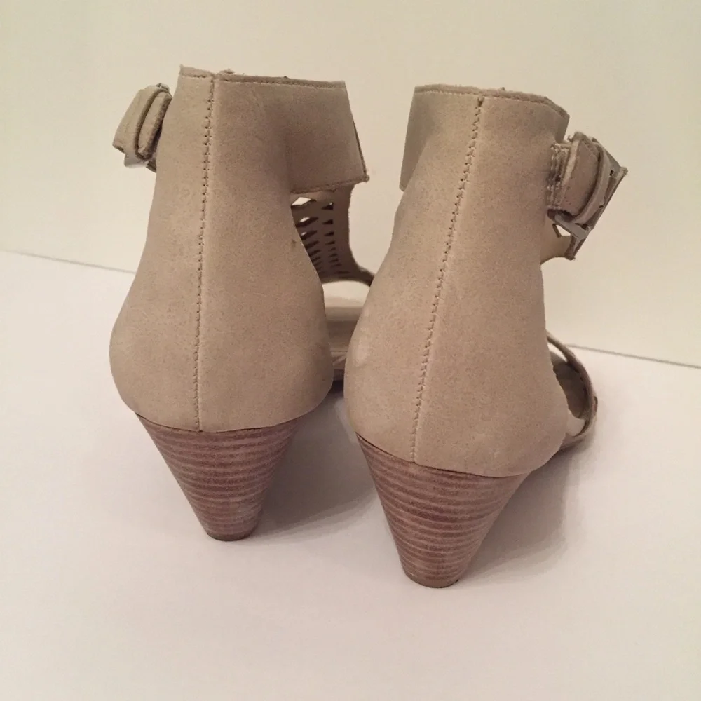 FRANCO SARTO SHOES WEDGE CREAM LEATHER & MANMADE ‘KALE’ Size 7.5 BUCKLE